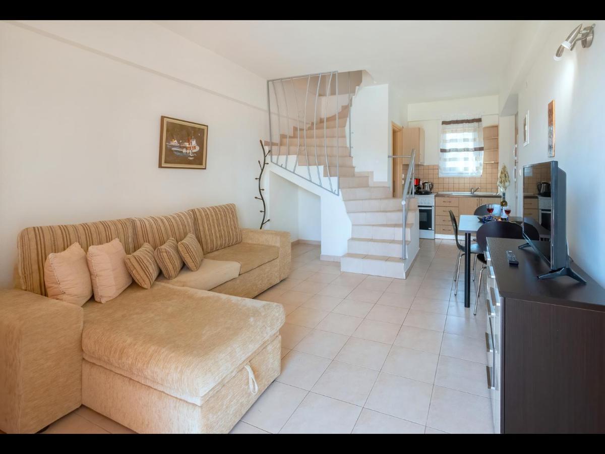 Blue Horizon Apartments&Maisonettes يميناريا المظهر الخارجي الصورة